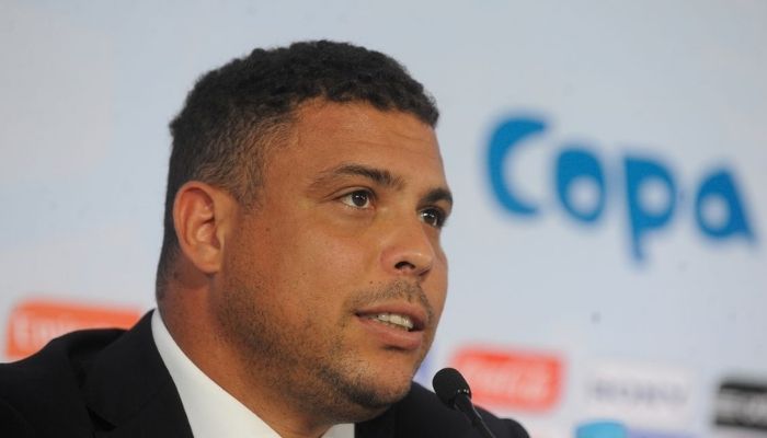 Ronaldo Fenômeno anuncia a compra do Cruzeiro